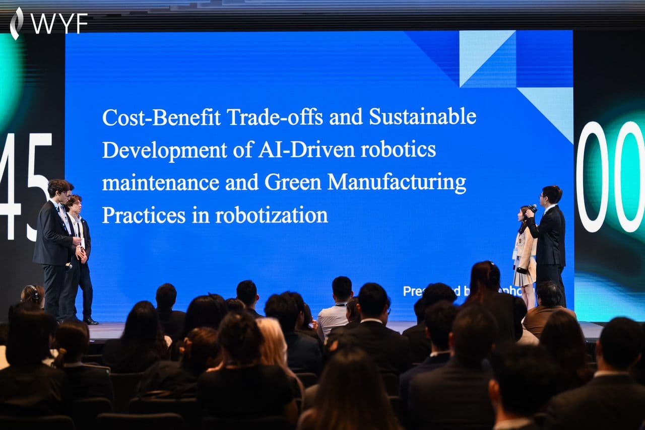 BEE SCALE-UP Hero Background